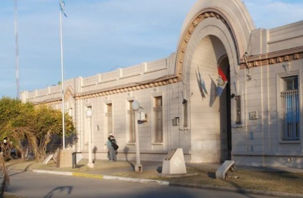 Una mujer estuvo a punto de perder 8 mil pesos y joyas a manos de una falsa banda narco