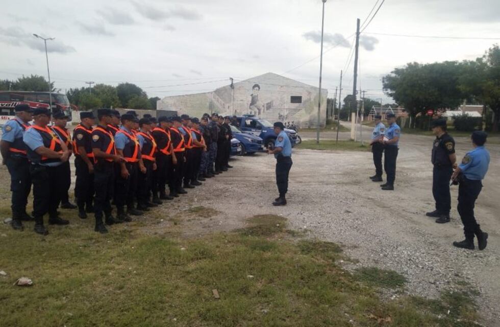 Operativo de seguridad en Alta Gracia: motocicletas, patrulleros y hasta un helicóptero