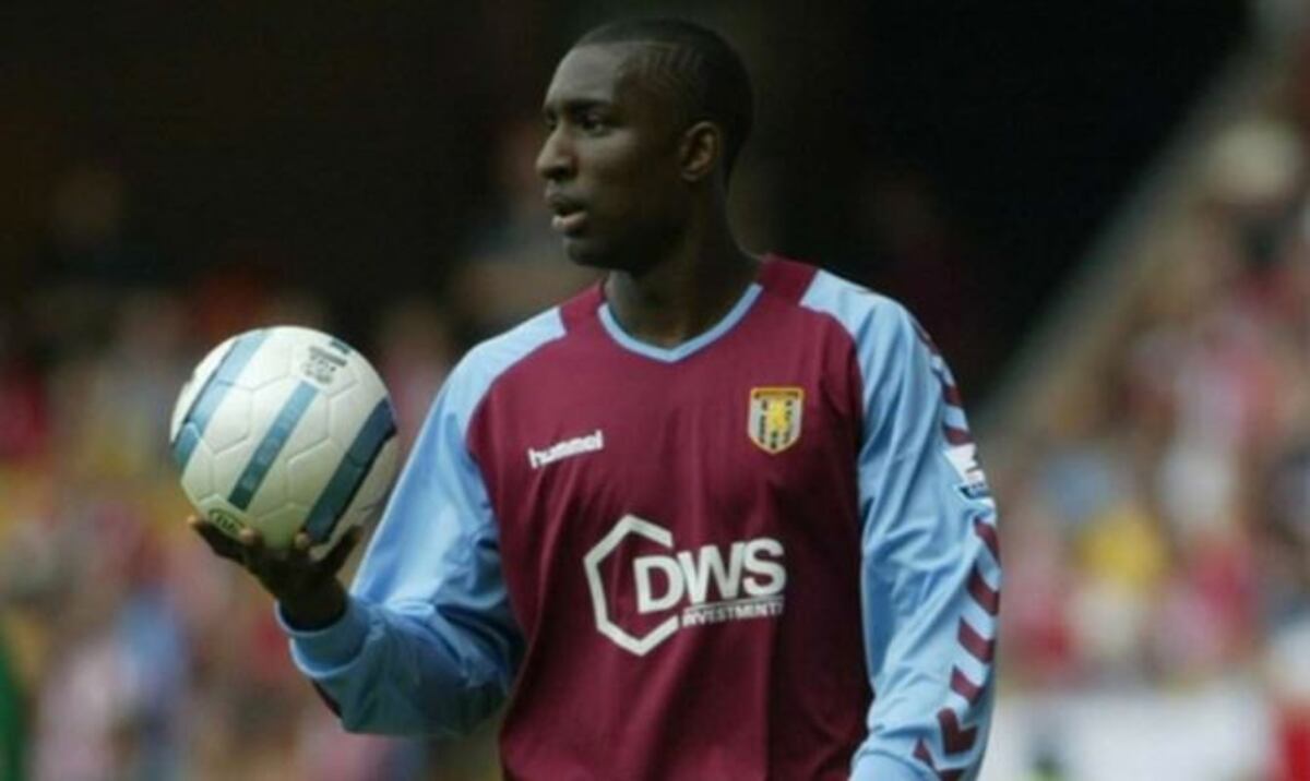 El futbolista Jlloyd Samuel podría estar vivo: su familia asegura que su muerte fue una farsa\u002E (Web)