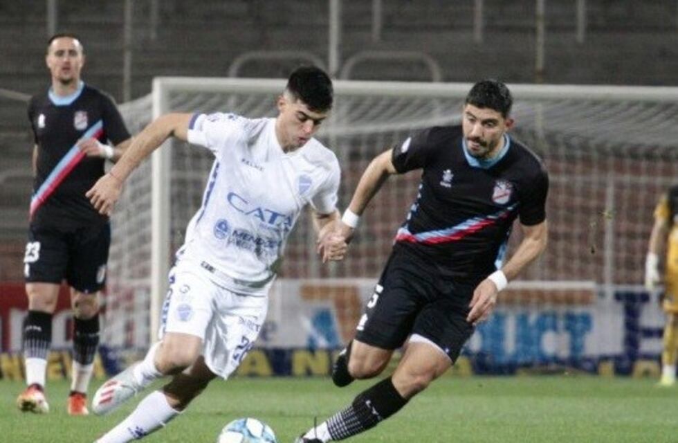 Arsenal derrotó a Godoy Cruz en Mendoza y es líder