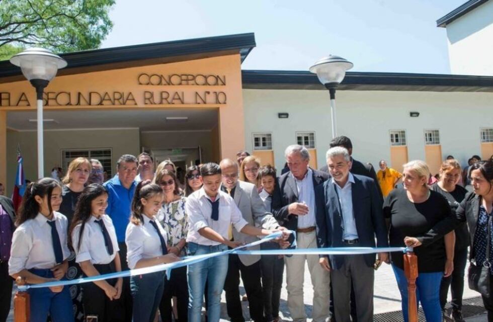 Inauguraron dos nuevas escuelas en Capayán