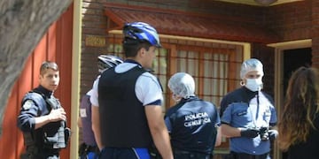 Encapuchados asaltaron a un matrimonio en la casa. Imagen ilustrativa.