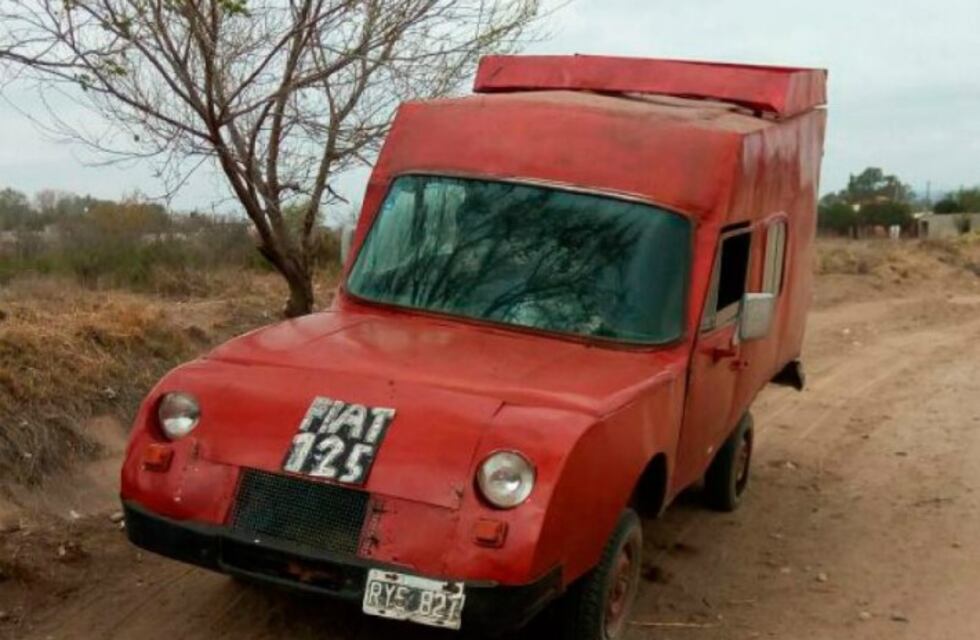 Apareció el dueño del auto que dibujé en la escuela (y es cordobés)