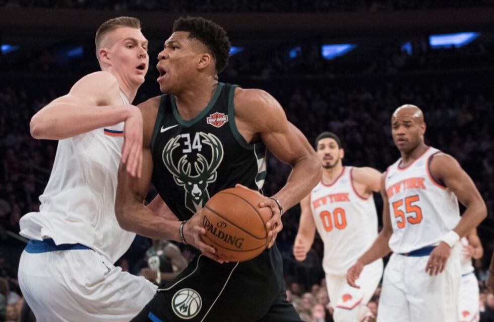 La NBA porpone una volcada de Giannis Antetokounmpo como la mejor del año
