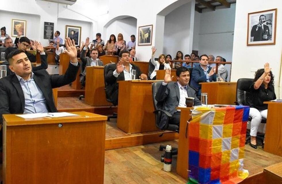 Concejales declararon la emergencia sanitaria y ambiental en La Rioja