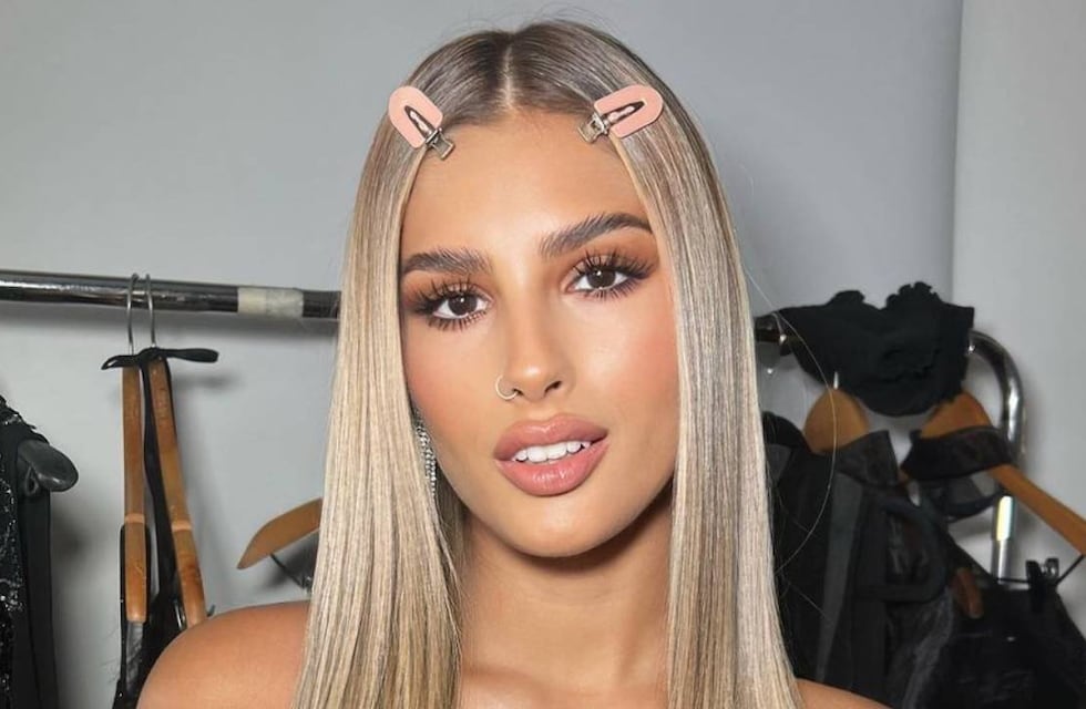 Julieta Poggio deslumbró con un microbikini naranja en Mendoza