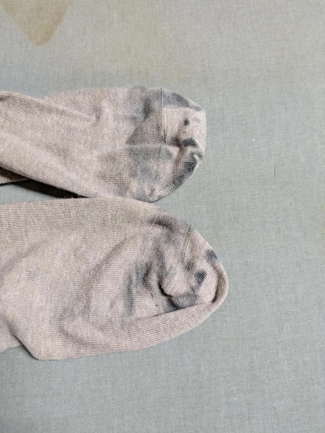 Cómo limpiar las manchas de las medias