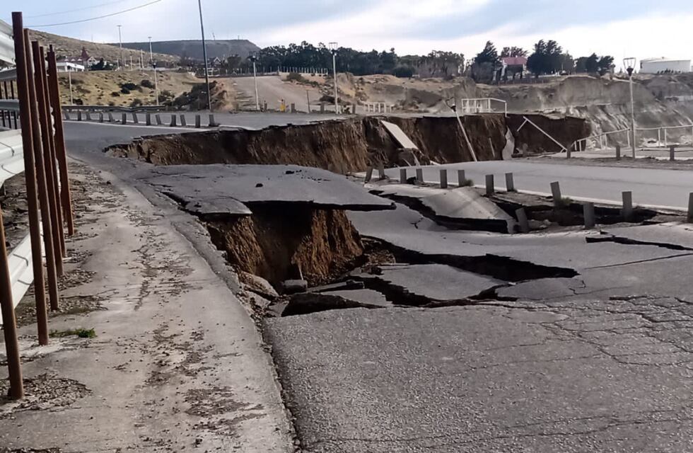 Imágenes impactantes: colapsó la Ruta 3 en Comodoro Rivadavia