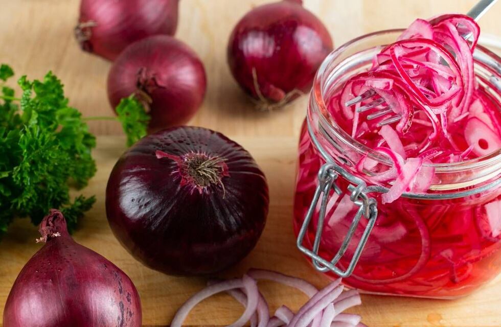 Conservas de cebollas, pepinos y berenjenas: tres recetas rápidas con pocos ingredientes