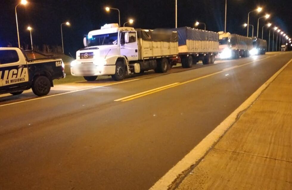 Nuevamente retuvieron a camiones de soja que ingresaron ilegalmente a la provincia