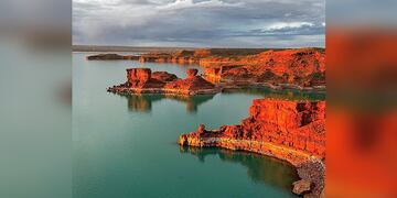 Descubrí los paisajes rocosos de Los Gigantes.