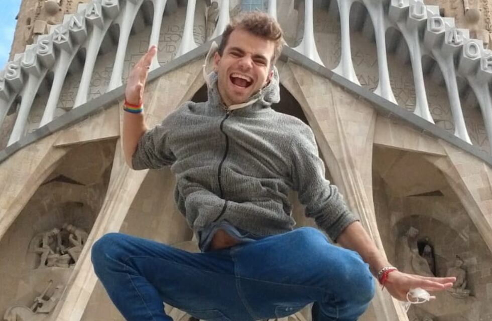 Un influencer maipucino comparte su nueva vida en España por las redes sociales
