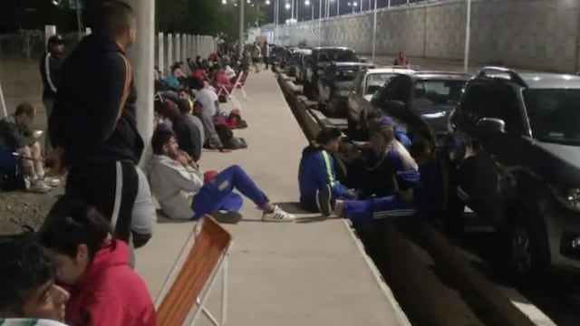 Hinchas de Boca sanjuaninos esperaron toda la noche por su entrada