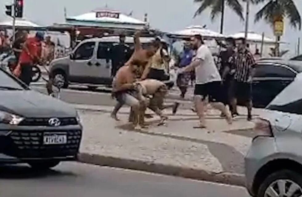 Otra vez incidentes en Copa Libertadores: un hincha de Argentinos fue atacado por barras de Fluminense
