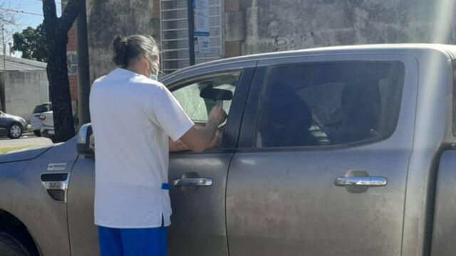 Martín Racca, vacunando en el operativo especial en el Hospital