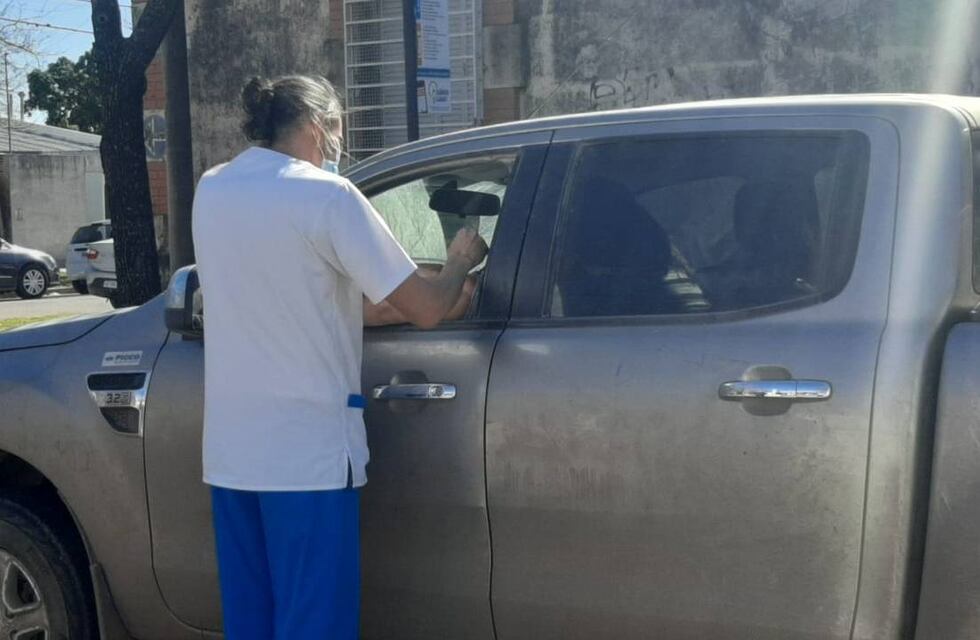 El operativo de vacunación se muda a la terminal el fin de semana y ahora piden una declaración jurada