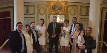 Las parejas que dieron el sí en el Teatro Municipal