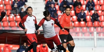 Amistoso de Newell's ante Independiente en Villa Domínico\u002E (CANOB)