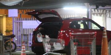 Degollaron a un hombre en un supermercado de Corrientes\u002E (Foto: El Litoral)