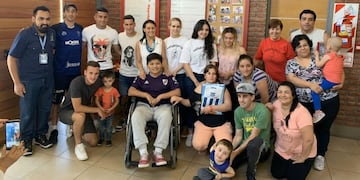 Jugadores del plantel superior de Talleres visitaron la Casa Ronald Mc Donald Córdoba\u002E