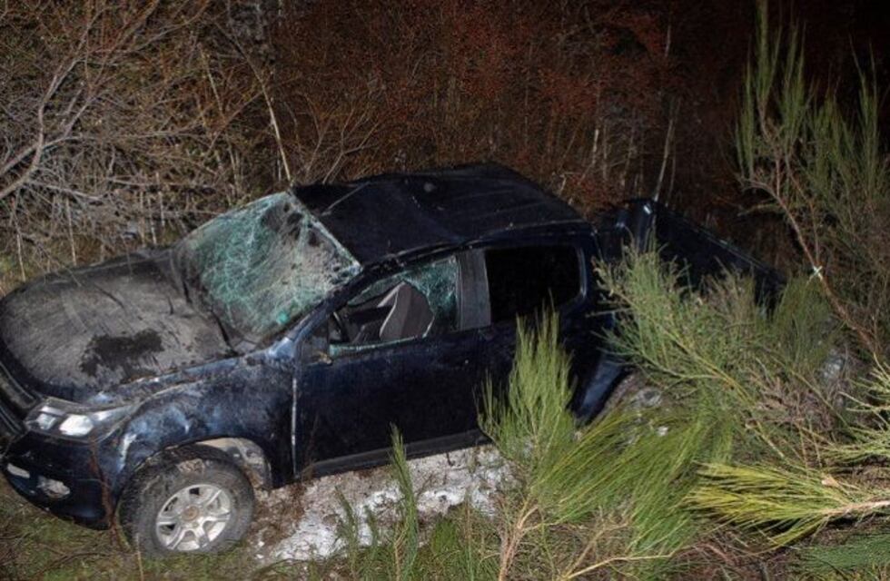 Tres policías de la Federal heridos en un vuelco sobre la Ruta 40