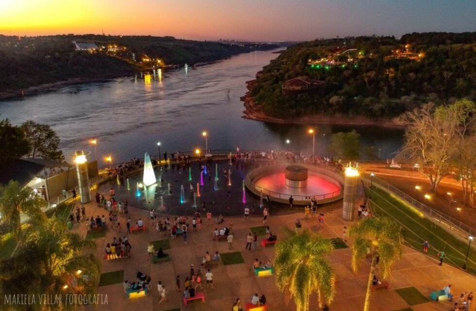 Cambiaron los horarios del show de aguas danzantes en el Hito Tres Fronteras