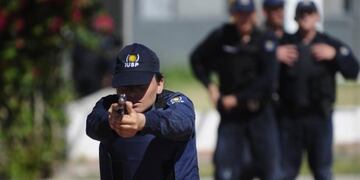 De los 9\u002E500 efectivos, solamente 1\u002E237 realizaron la capacitación en operaciones y tiro en Mendoza\u002E