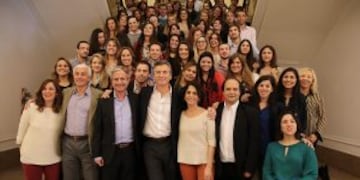 DYN34, BUENOS AIRES 16/09/14, EL JEFE DE GOBIERNO DE LA CIUDAD DE BUENOS AIRES, MAURICIO MACRI, FELICITu00d3 HOY AL EQUIPO DE Ju00d3VENES PROFESIONALES DEL MINISTERIO DE MODERNIZACIu00d3N PORTEu00d1O POR UN RECONOCIMIENTO ESPECIAL QUE LE OTORGu00d3 LA ORGANIZACIu00d3N DE LOS EST