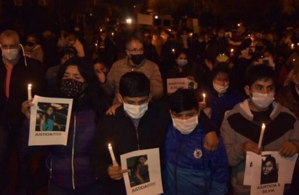 Vecinos realizaron una marcha en barrio Congreso por el crimen de Silvia Apaza