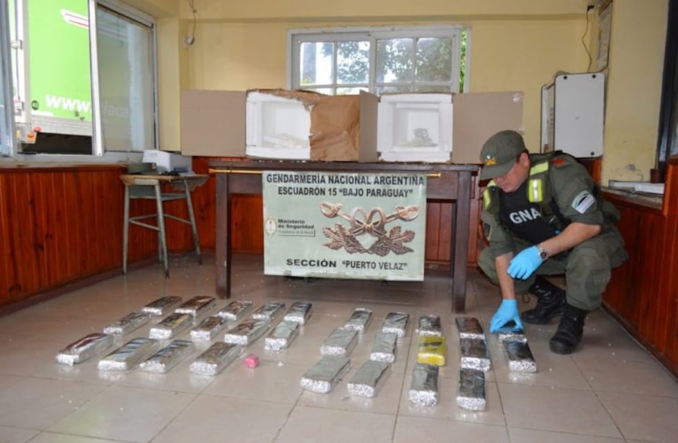 Encomienda narco: 25 kilos de marihuana, 97 gramos de cocaína y un detenido