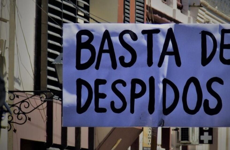 Realizarán un paro en reclamo por 17 despidos en un diario salteño