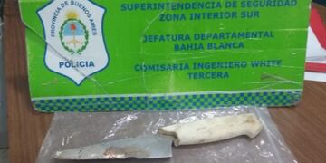 Hirió a su hijo con un cuchillo