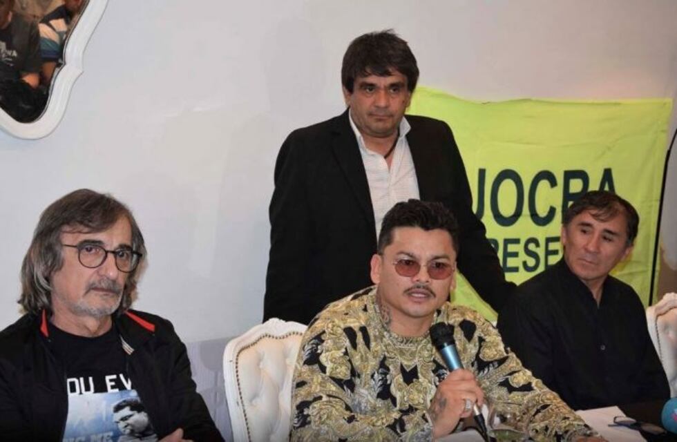 El santacruceño Adrián Verón firmó con Chino Maidana Promotions