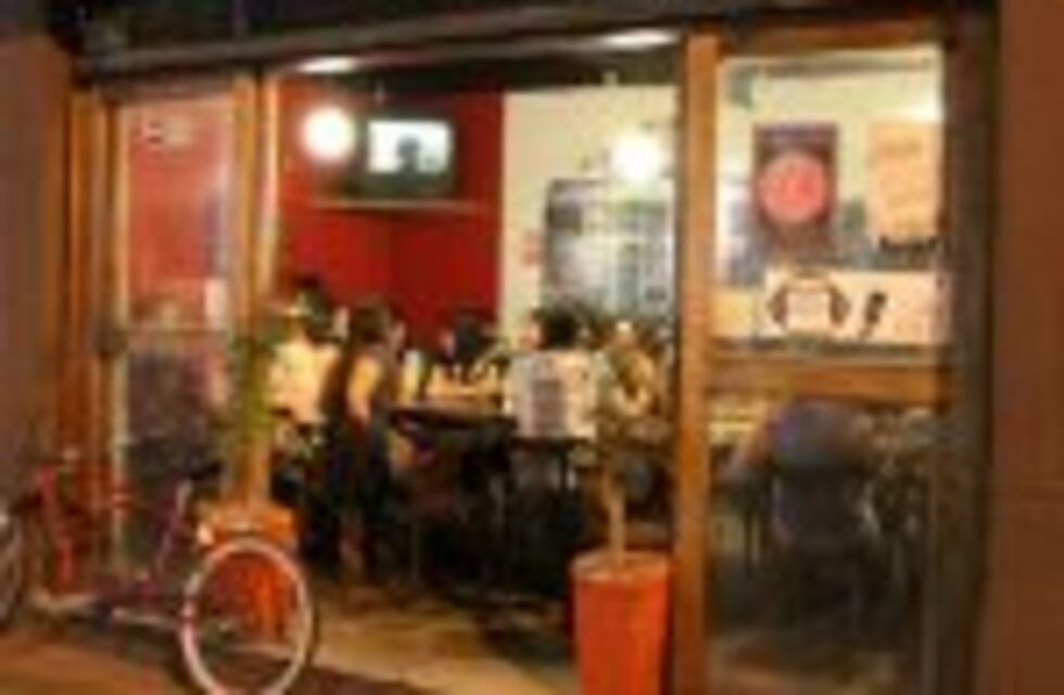 Harán festival a beneficio de la joven que recibió un botellazo en La Chamuyera