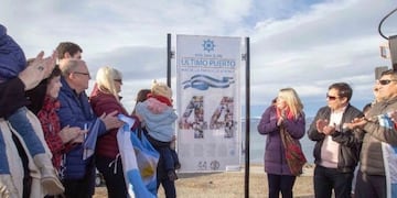 Homenaje ARA San Juan en Ushuaia\u002E