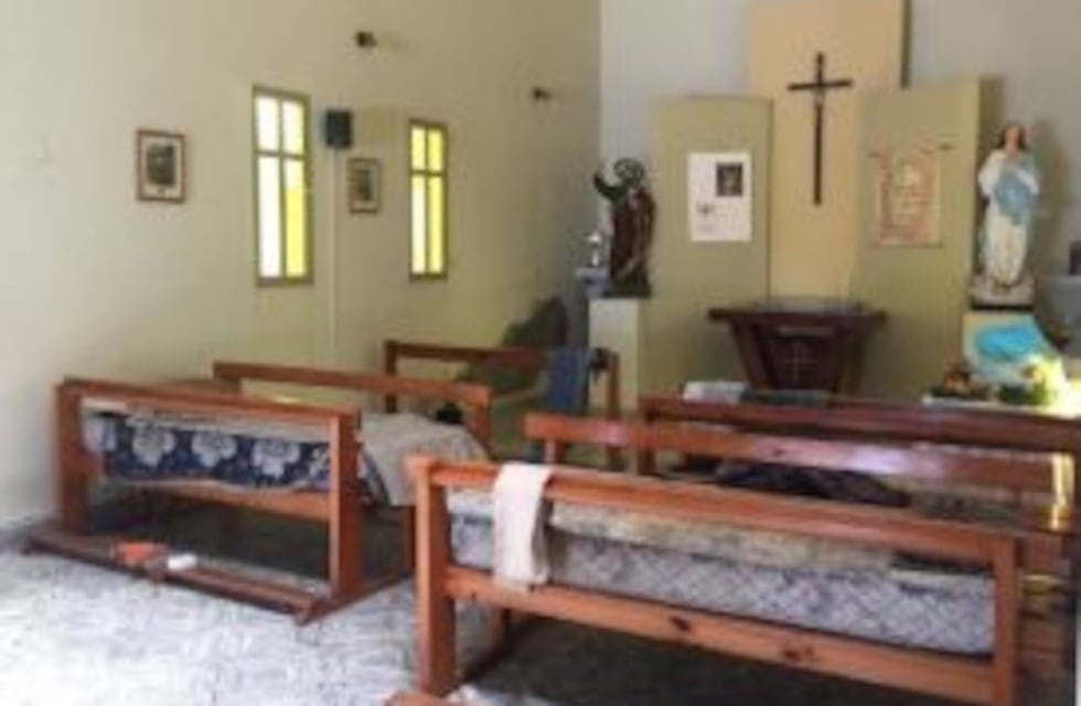 Iglesia de Pueblo Marini se convirtió en centro de evacuados para contener a los inundados