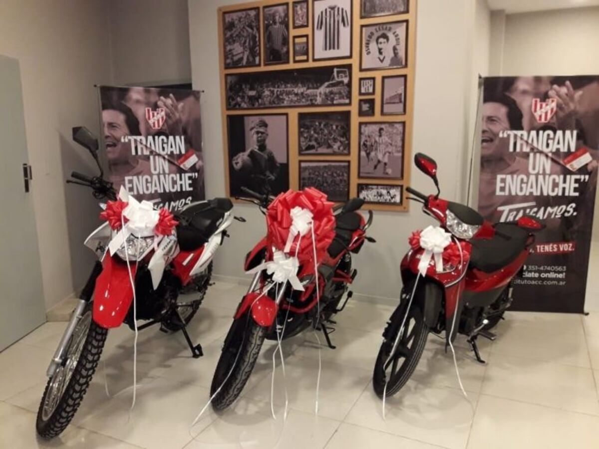 Motos y muchos otros premios Albirrojos, como parte del fiestón que preparan en Alta Córdoba\u002E