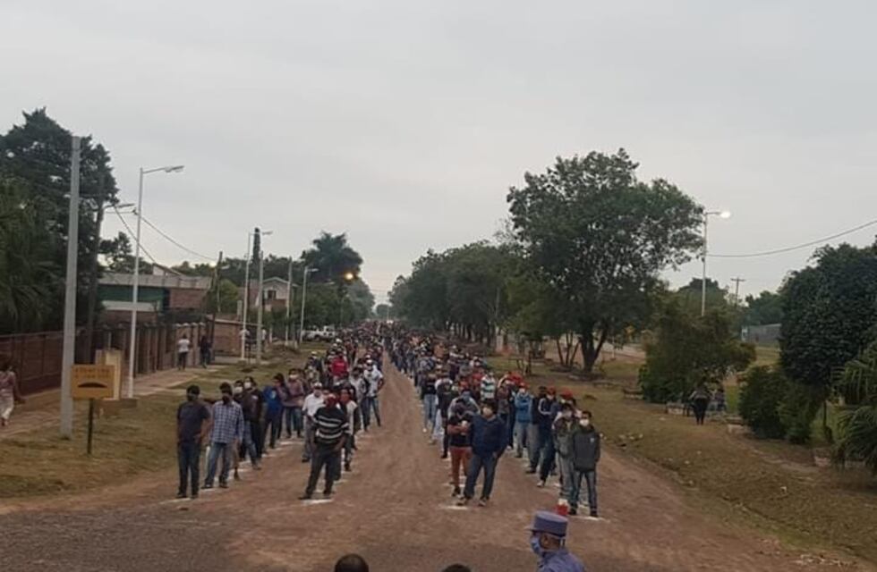 Misión Laishí: todo un pueblo haciendo fila para cobrar el IFE