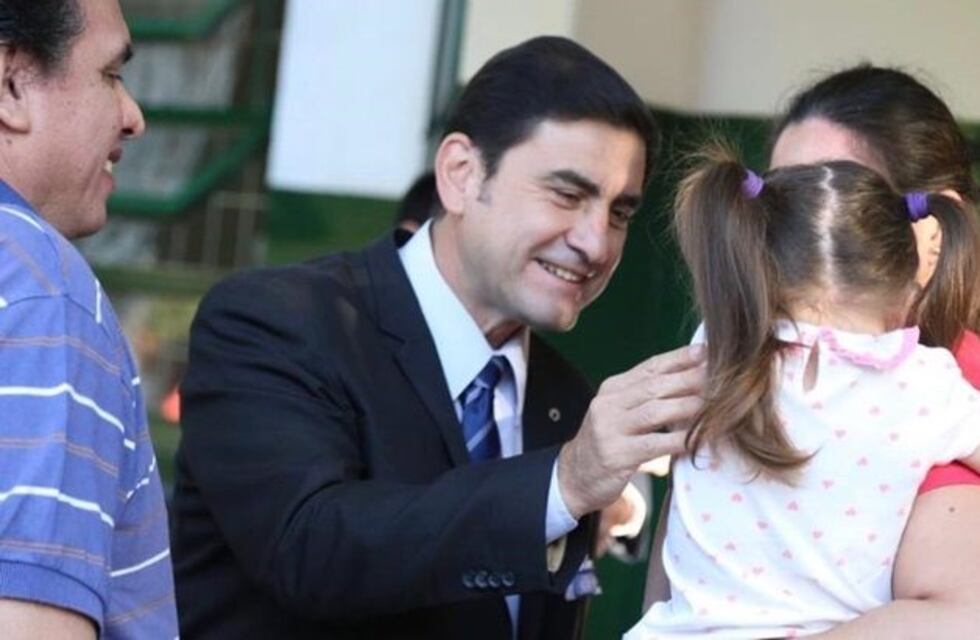 Martínez encabezó el acto por el primer día de clases en Eldorado