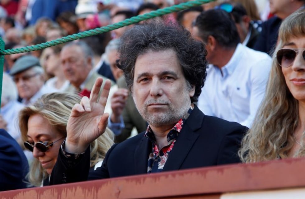 Andrés Calamaro le envió un mensaje a Pity Álvarez: "Todos pensamos en vos"