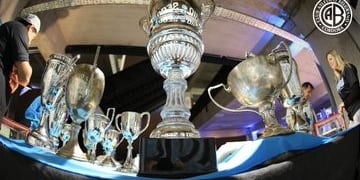 Recorrer los clubes y su historia, parte de los atractivos en una noche de emociones\u002E