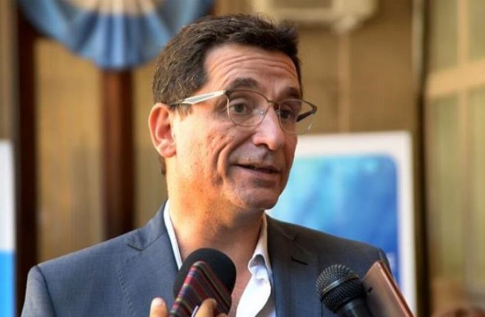 Gabriel Yedlin deja su cargo de ministro de Desarrollo Social para trabajar en la Nación