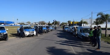 Policía Gualeguaychú patrulla las calles por el ASPO (23/8)\u002E\nCrédito: Vía Gualeguaychú