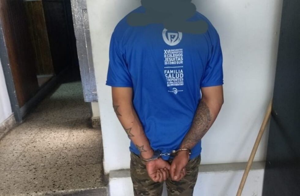 Dos detenidos en una hora por dos robos