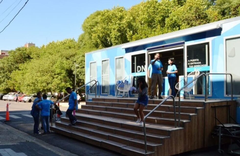 Llegó a Gualeguaychú el Camión del DNI Móvil