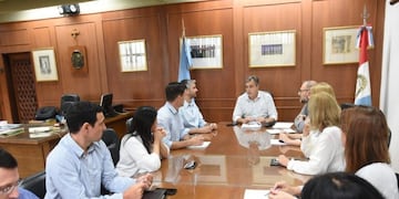 En la mañana de este lunes se encontraron el Intendente Luis Castellano con los concejales (Prensa Municipalidad de Rafaela)