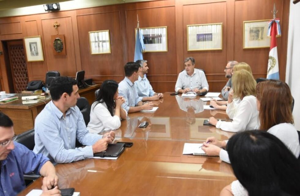 ¿Se atreverán a tanto? La oposición estudia no aprobarle el cargo de Jefe de Gabinete a Luis Castellano