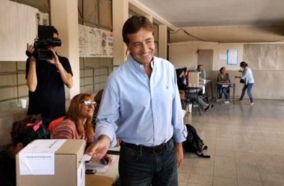 Suárez y el desdoblamiento: Vamos a acompañar al gobierno