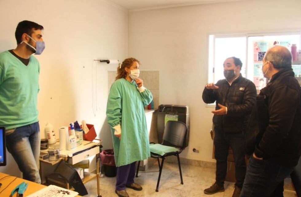 Guerra y León el el CIC del Barrio Olimpo