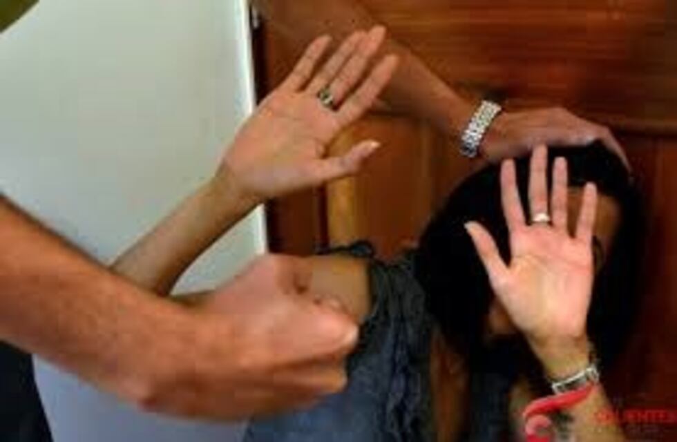 Violó una orden de restricción y agredió a su ex pareja